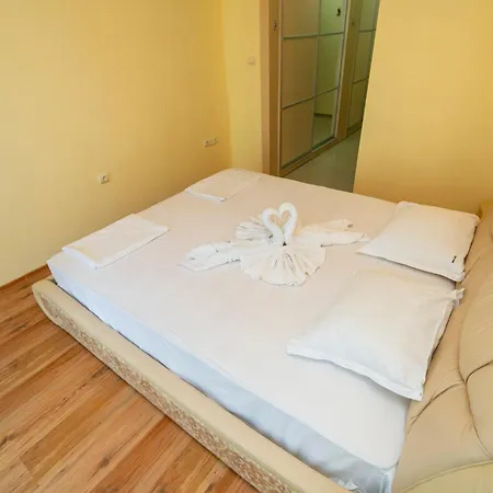 Apartmán The Family Courtyard - Very Large 2bd By Flat Manаger