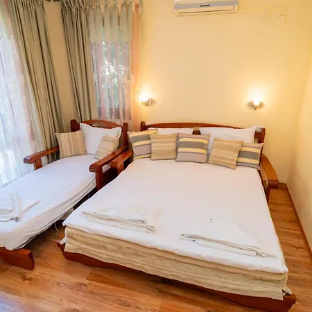 The Family Courtyard - Very Large 2bd By Flat Manаger