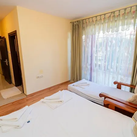 Apartmán The Family Courtyard - Very Large 2bd By Flat Manаger Ravda