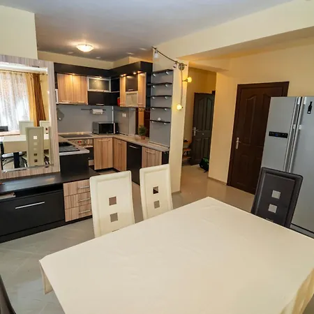 The Family Courtyard - Very Large 2bd By Flat Manаger Ravda