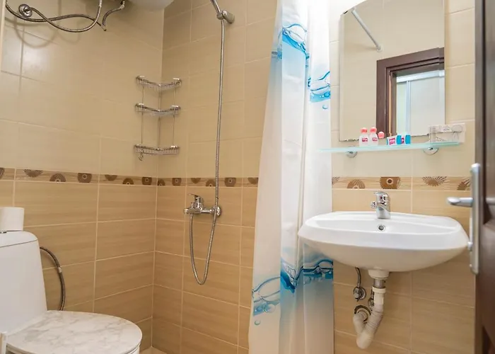 The Family Courtyard - Very Large 2bd By Flat Manаger רבדה