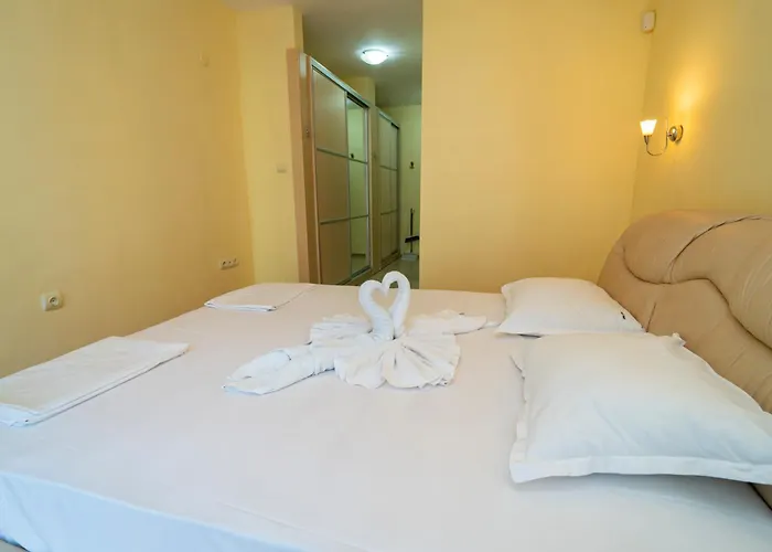 The Family Courtyard - Very Large 2bd By Flat Manаger